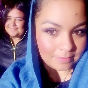 Meet your Posher, Cruz